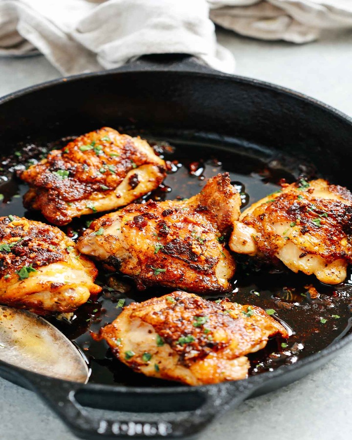 Delicious Garlic Butter Chicken Thighs