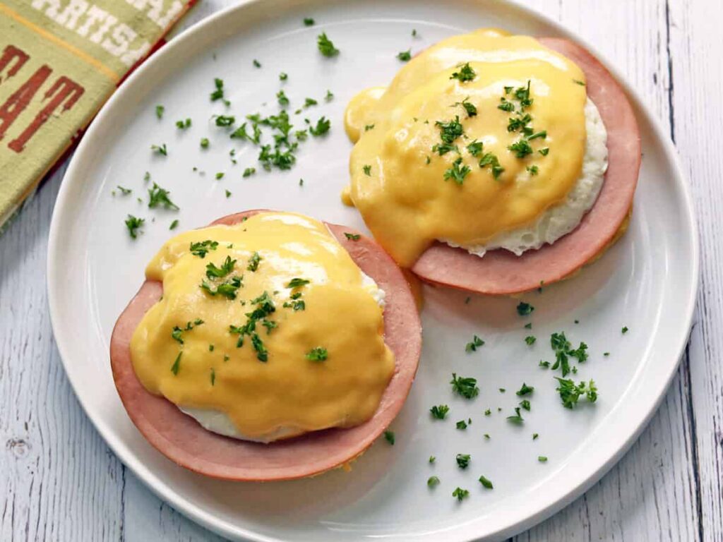Eggs Benedict