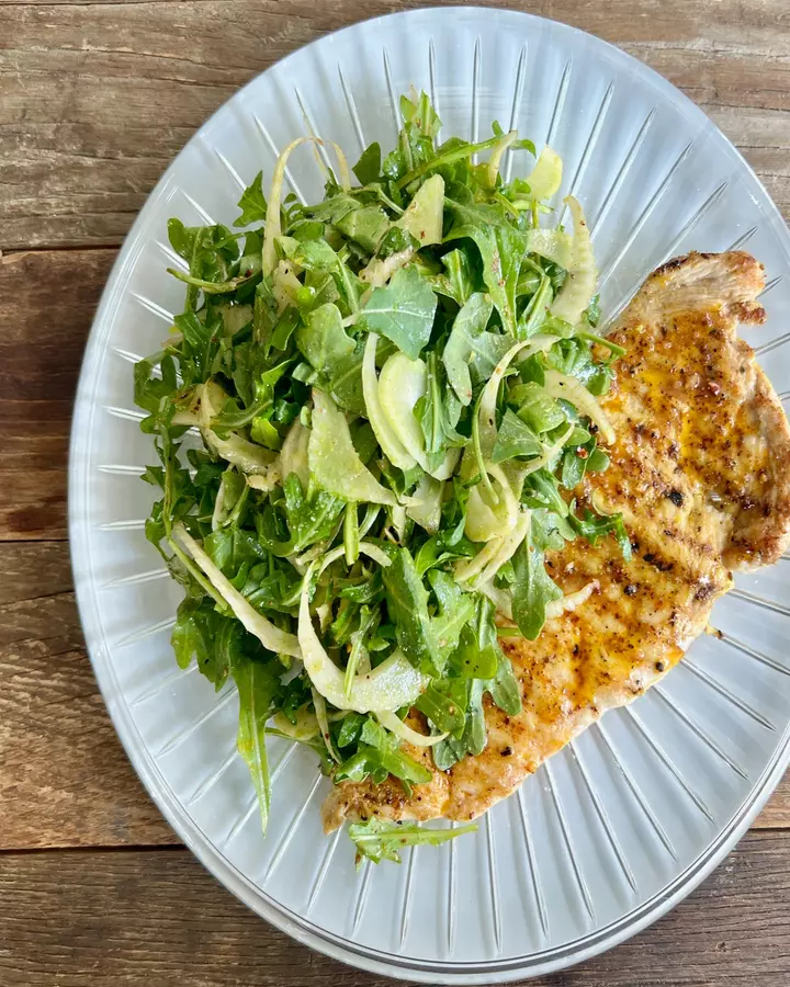 Healthy & Delicious : Fennel Salad With Chicken and Arugula