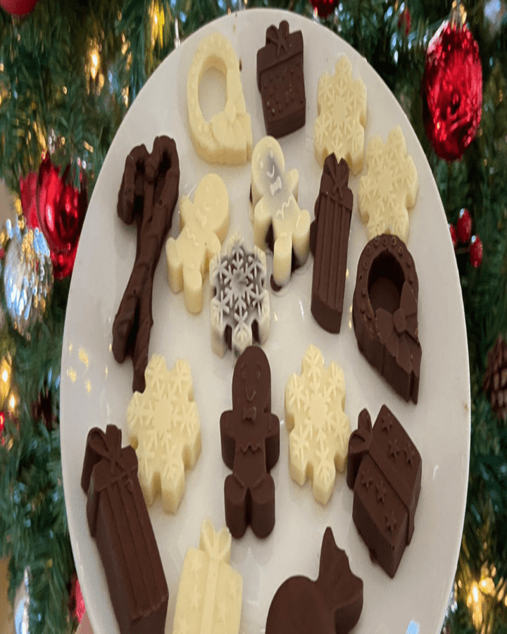 The Easiest & Delicious Keto Chocolates for Christmas