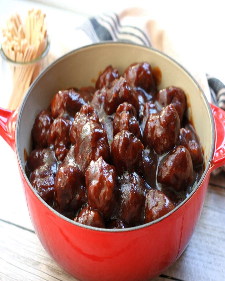 Delicious Cranberry Sauce Meatballs